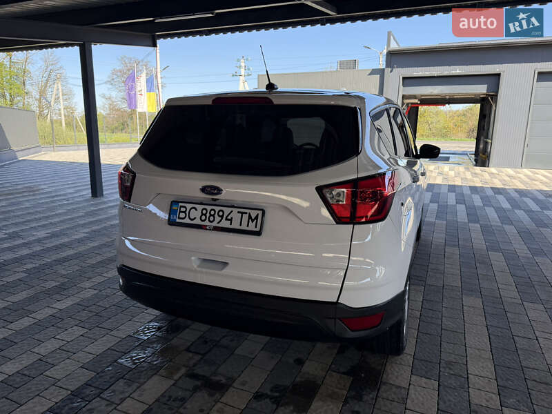 Позашляховик / Кросовер Ford Escape 2019 в Львові