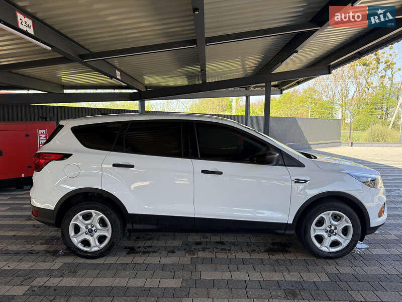 Позашляховик / Кросовер Ford Escape 2019 в Львові