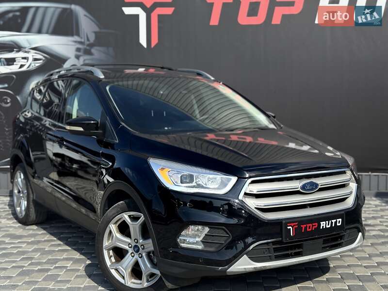 Внедорожник / Кроссовер Ford Escape 2019 в Львове