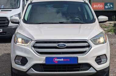 Внедорожник / Кроссовер Ford Escape 2016 в 