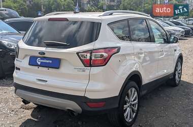 Внедорожник / Кроссовер Ford Escape 2016 в 
