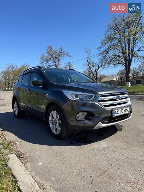 Позашляховик / Кросовер Ford Escape 2018 в Харкові