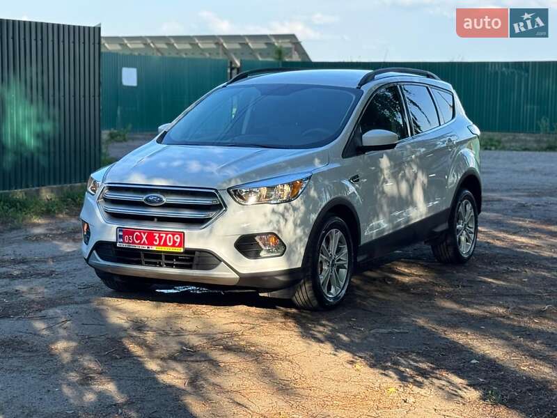 Внедорожник / Кроссовер Ford Escape 2018 в Дубно
