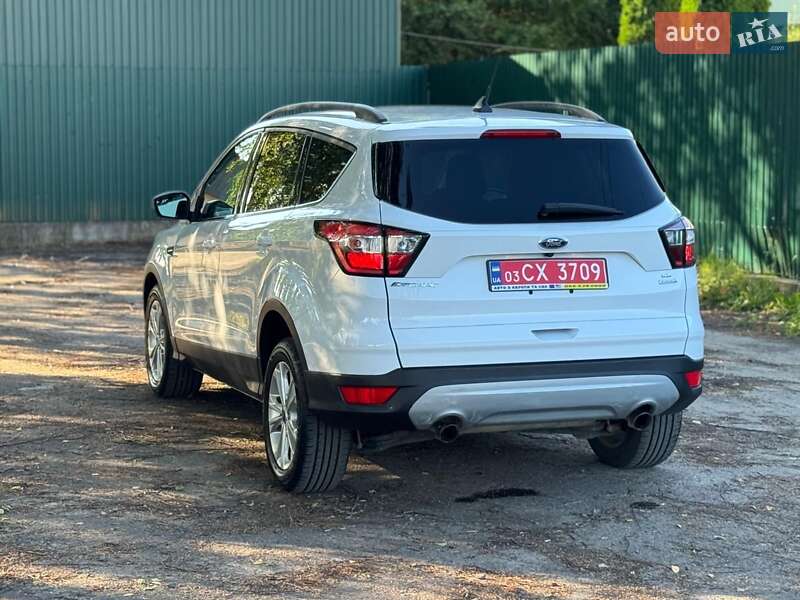 Внедорожник / Кроссовер Ford Escape 2018 в Дубно