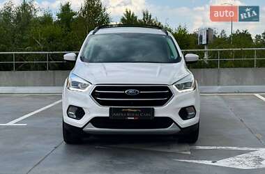 Внедорожник / Кроссовер Ford Escape 2016 в 