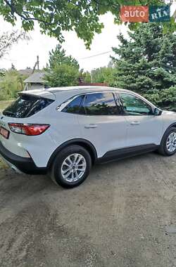 Внедорожник / Кроссовер Ford Escape 2022 в 