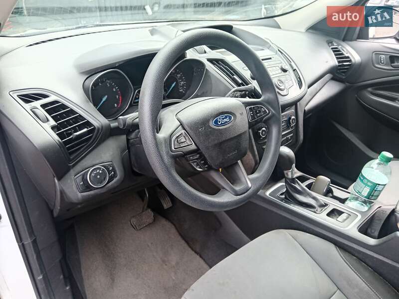 Внедорожник / Кроссовер Ford Escape 2016 в Киеве