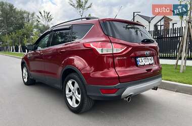 Внедорожник / Кроссовер Ford Escape 2013 в 