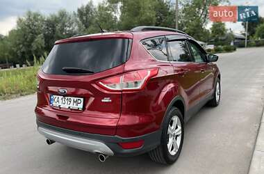 Внедорожник / Кроссовер Ford Escape 2013 в 