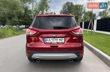 Внедорожник / Кроссовер Ford Escape 2013 в 
