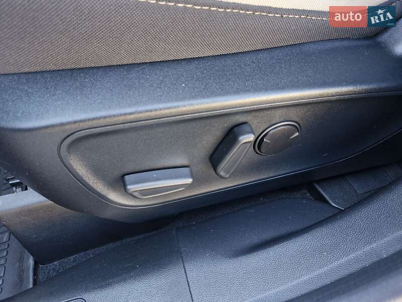 Внедорожник / Кроссовер Ford Escape 2021 в Николаеве