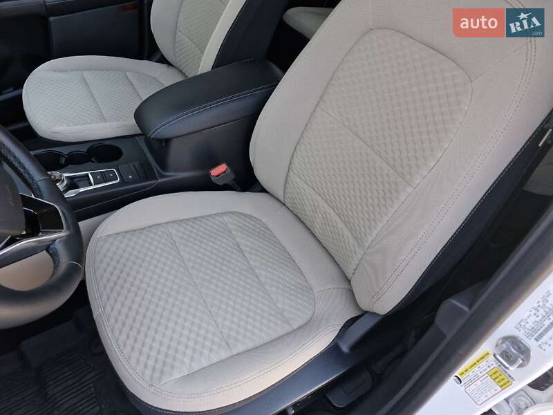 Внедорожник / Кроссовер Ford Escape 2021 в Николаеве