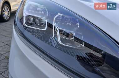 Внедорожник / Кроссовер Ford Escape 2021 в 