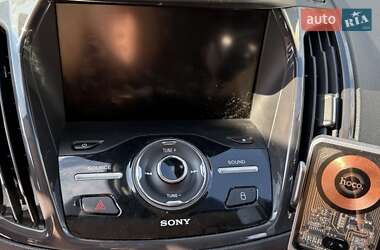 Внедорожник / Кроссовер Ford Escape 2014 в 