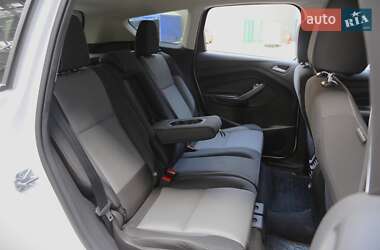 Внедорожник / Кроссовер Ford Escape 2016 в 