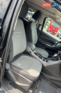 Внедорожник / Кроссовер Ford Escape 2014 в 