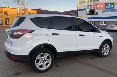 Внедорожник / Кроссовер Ford Escape 2016 в 