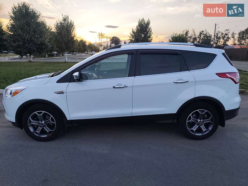 Позашляховик / Кросовер Ford Escape 2016 в Бучі