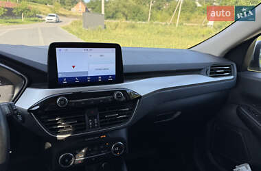 Внедорожник / Кроссовер Ford Escape 2020 в 