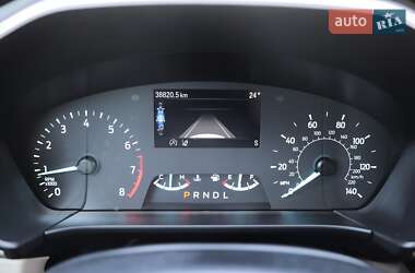 Позашляховик / Кросовер Ford Escape 2022 в 