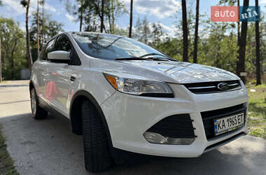 Внедорожник / Кроссовер Ford Escape 2014 в 