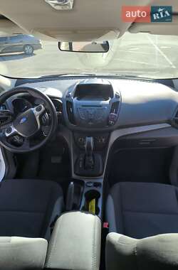 Внедорожник / Кроссовер Ford Escape 2013 в 