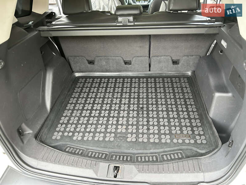 Внедорожник / Кроссовер Ford Escape 2013 в Глухове фото 13 Внедорожник / Кроссовер Ford Escape 2013 в Глухове