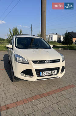 Внедорожник / Кроссовер Ford Escape 2012 в 
