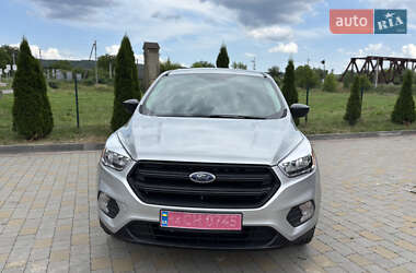 Внедорожник / Кроссовер Ford Escape 2017 в Ивано-Франковске