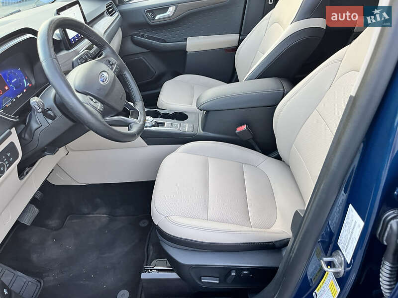 Позашляховик / Кросовер Ford Escape 2020 в Василькові
