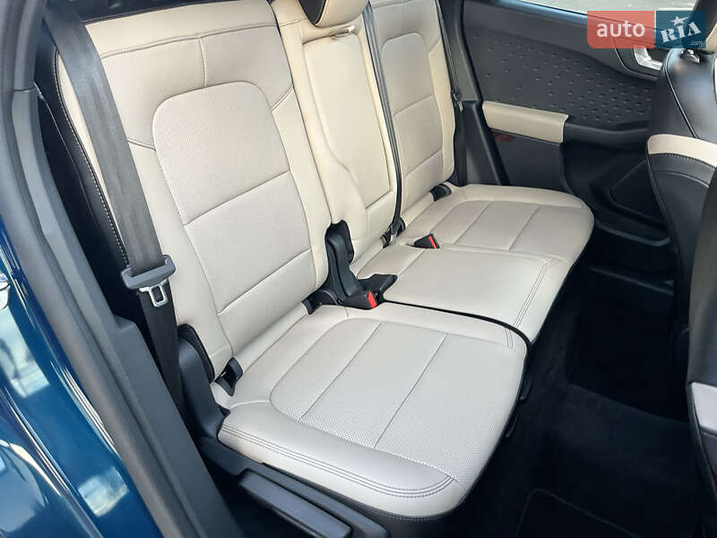 Позашляховик / Кросовер Ford Escape 2020 в Василькові