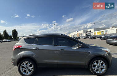 Внедорожник / Кроссовер Ford Escape 2014 в 