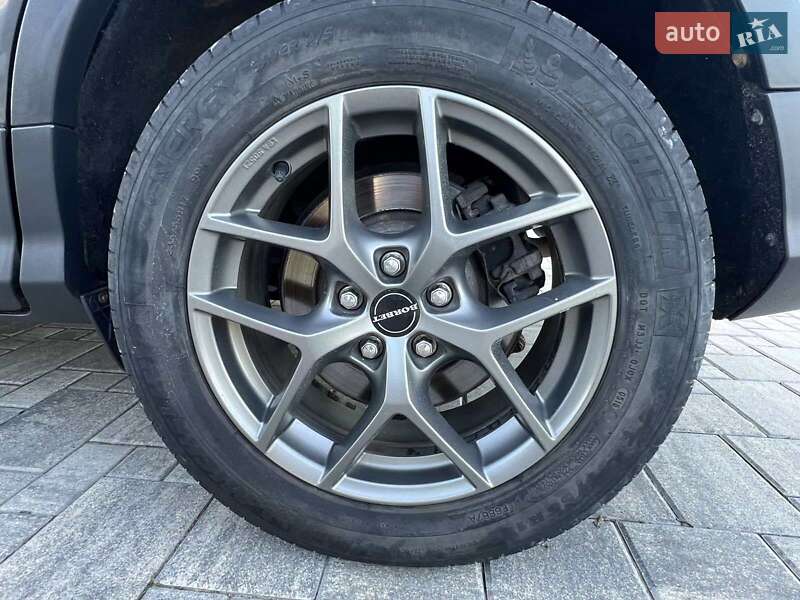 Внедорожник / Кроссовер Ford Escape 2018 в Городенке