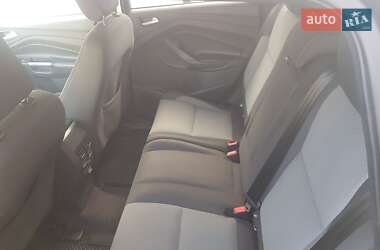 Внедорожник / Кроссовер Ford Escape 2018 в 