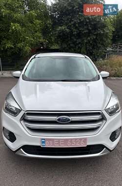Внедорожник / Кроссовер Ford Escape 2017 в Ровно