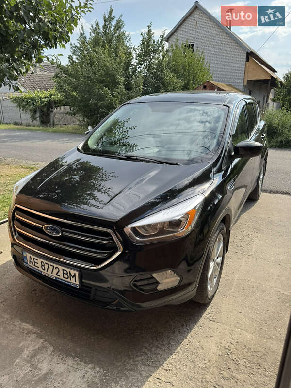 Внедорожник / Кроссовер Ford Escape 2019 в Днепре
