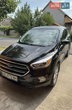 Внедорожник / Кроссовер Ford Escape 2019 в 