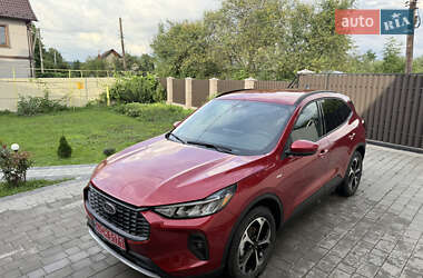 Внедорожник / Кроссовер Ford Escape 2025 в 