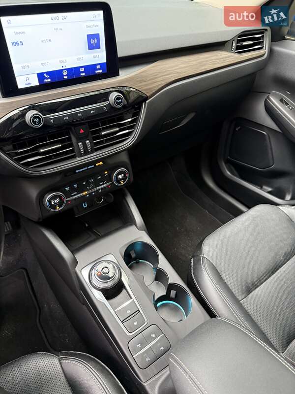 Позашляховик / Кросовер Ford Escape 2020 в Києві
