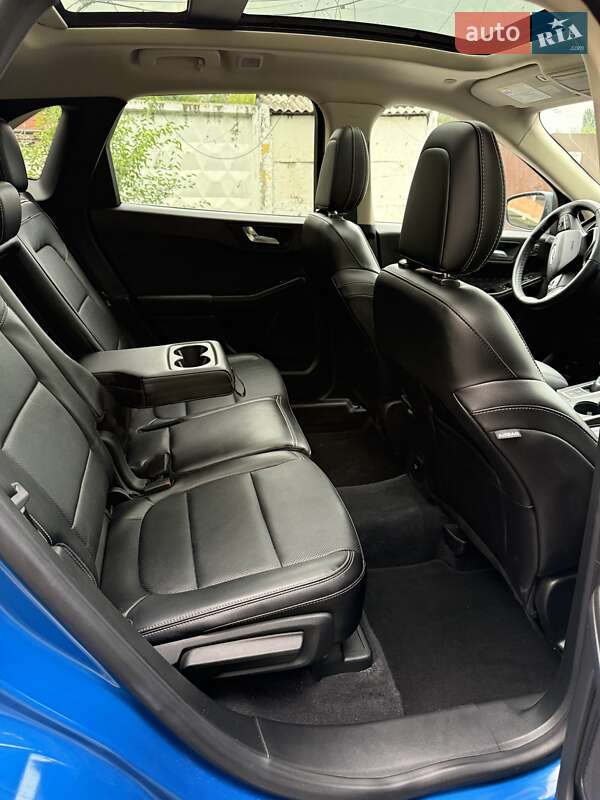 Позашляховик / Кросовер Ford Escape 2020 в Києві