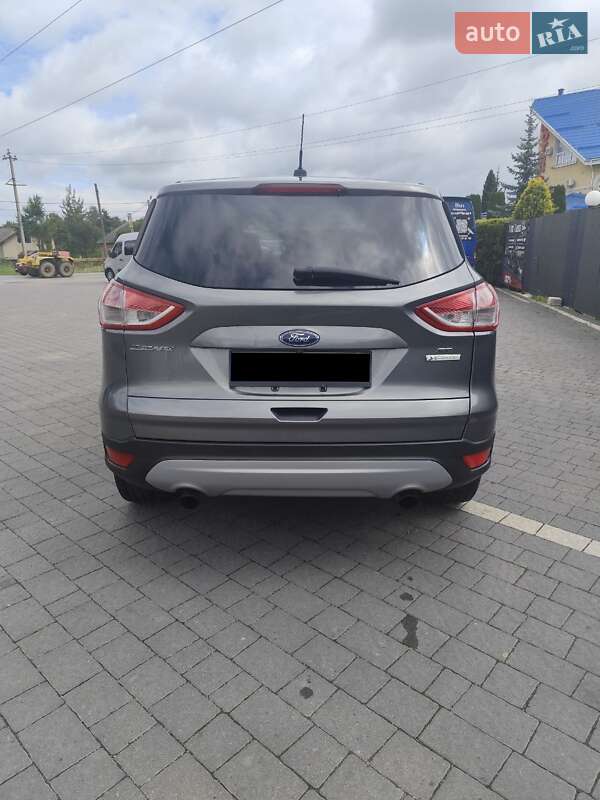 Внедорожник / Кроссовер Ford Escape 2014 в Долине