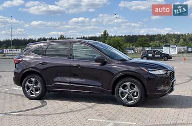 Внедорожник / Кроссовер Ford Escape 2023 в 