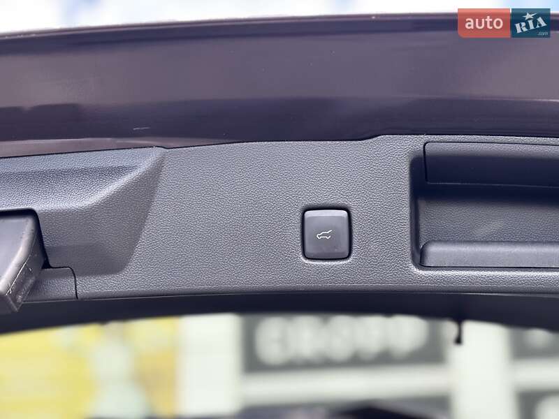 Внедорожник / Кроссовер Ford Escape 2023 в Киеве