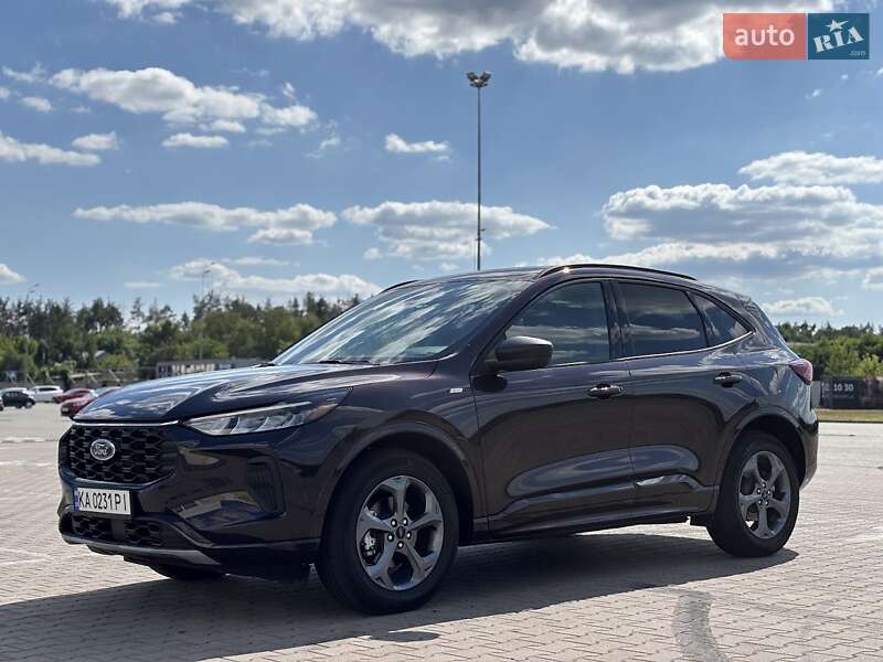 Внедорожник / Кроссовер Ford Escape 2023 в Киеве