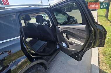 Внедорожник / Кроссовер Ford Escape 2015 в 