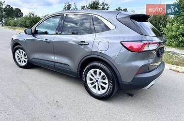 Внедорожник / Кроссовер Ford Escape 2021 в Киеве