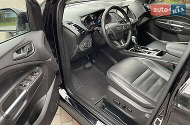 Позашляховик / Кросовер Ford Escape 2019 в Львові