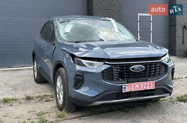Внедорожник / Кроссовер Ford Escape 2024 в 