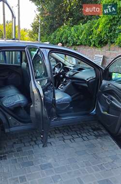 Внедорожник / Кроссовер Ford Escape 2014 в 