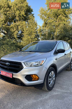 Позашляховик / Кросовер Ford Escape 2017 в Кременчуці